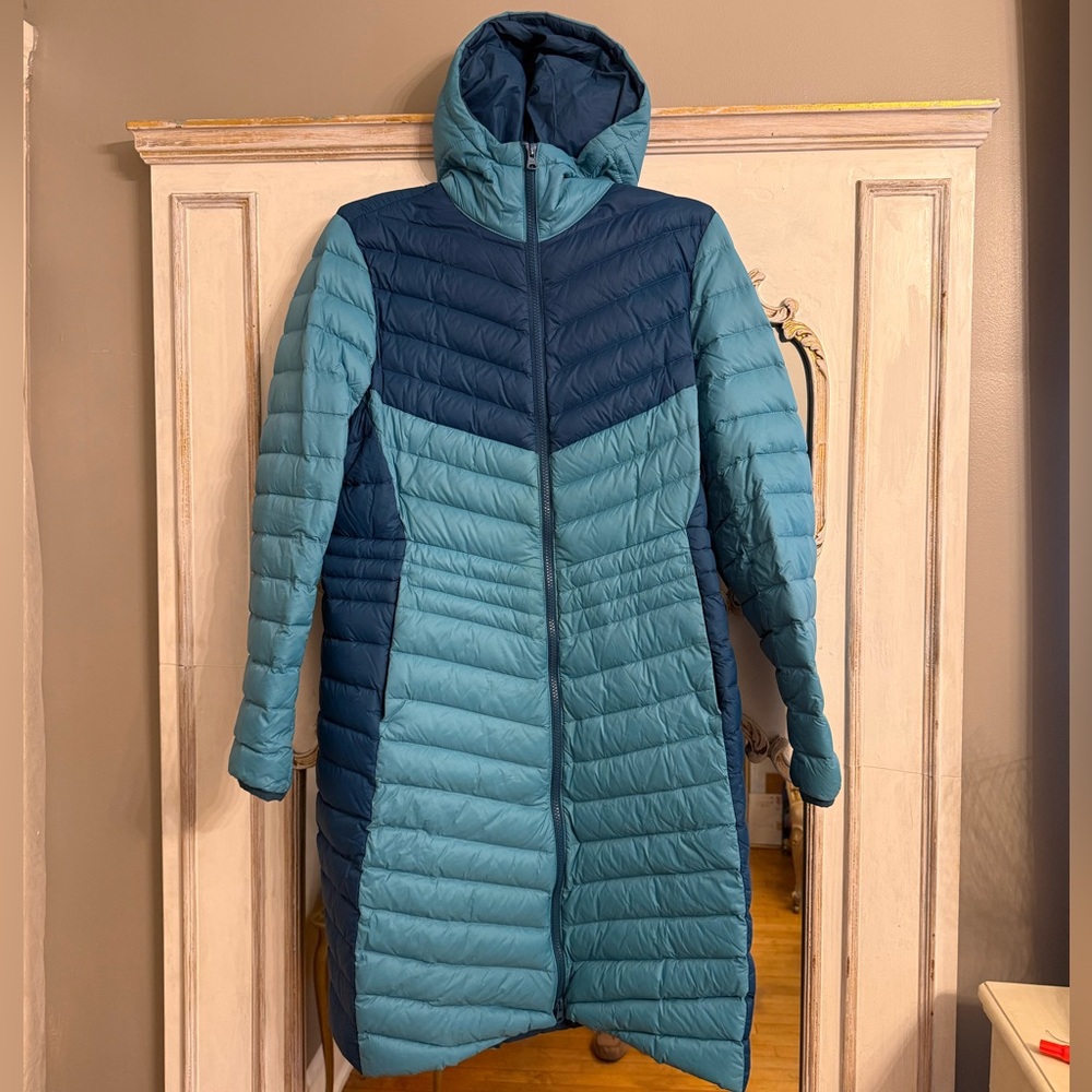 Lands' End Women's Two-Tone Color Block Blue Down Lightweight Puffer Coat 10-12